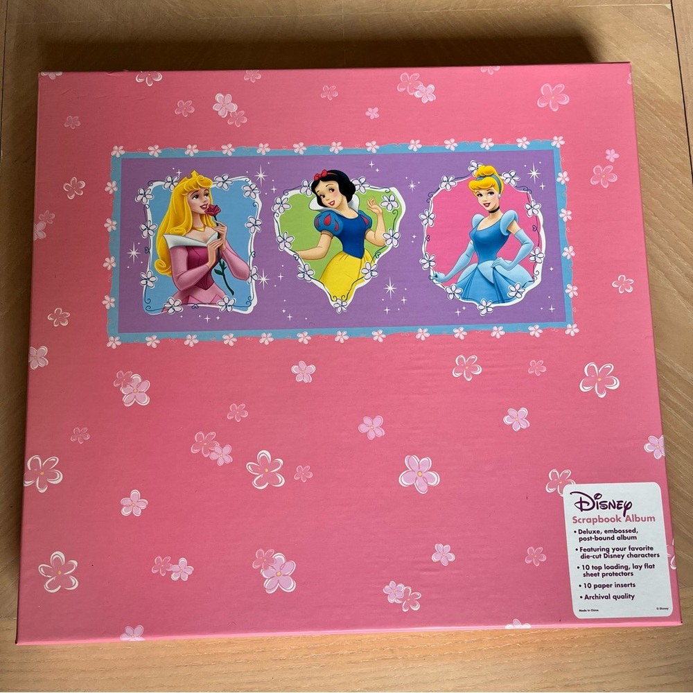 DISNEY Princess Scrapbook Album NIB